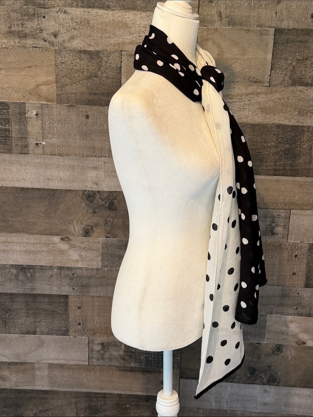 Black and White polka dot scarf - Picture 4 of 16